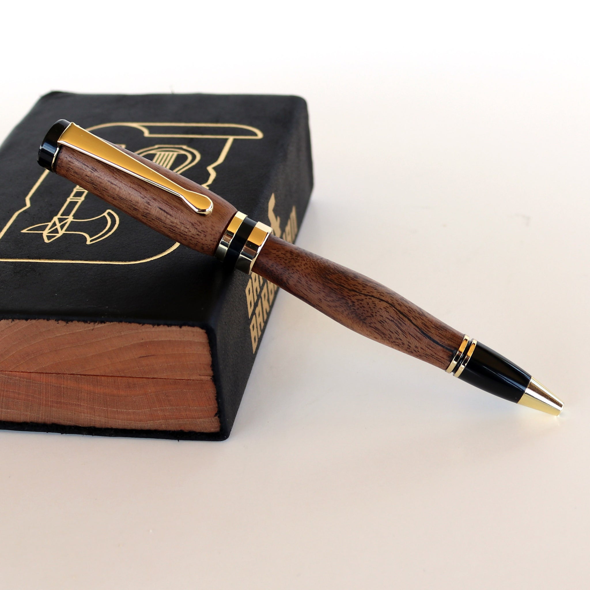 Claro Walnut Americana Twist Pen