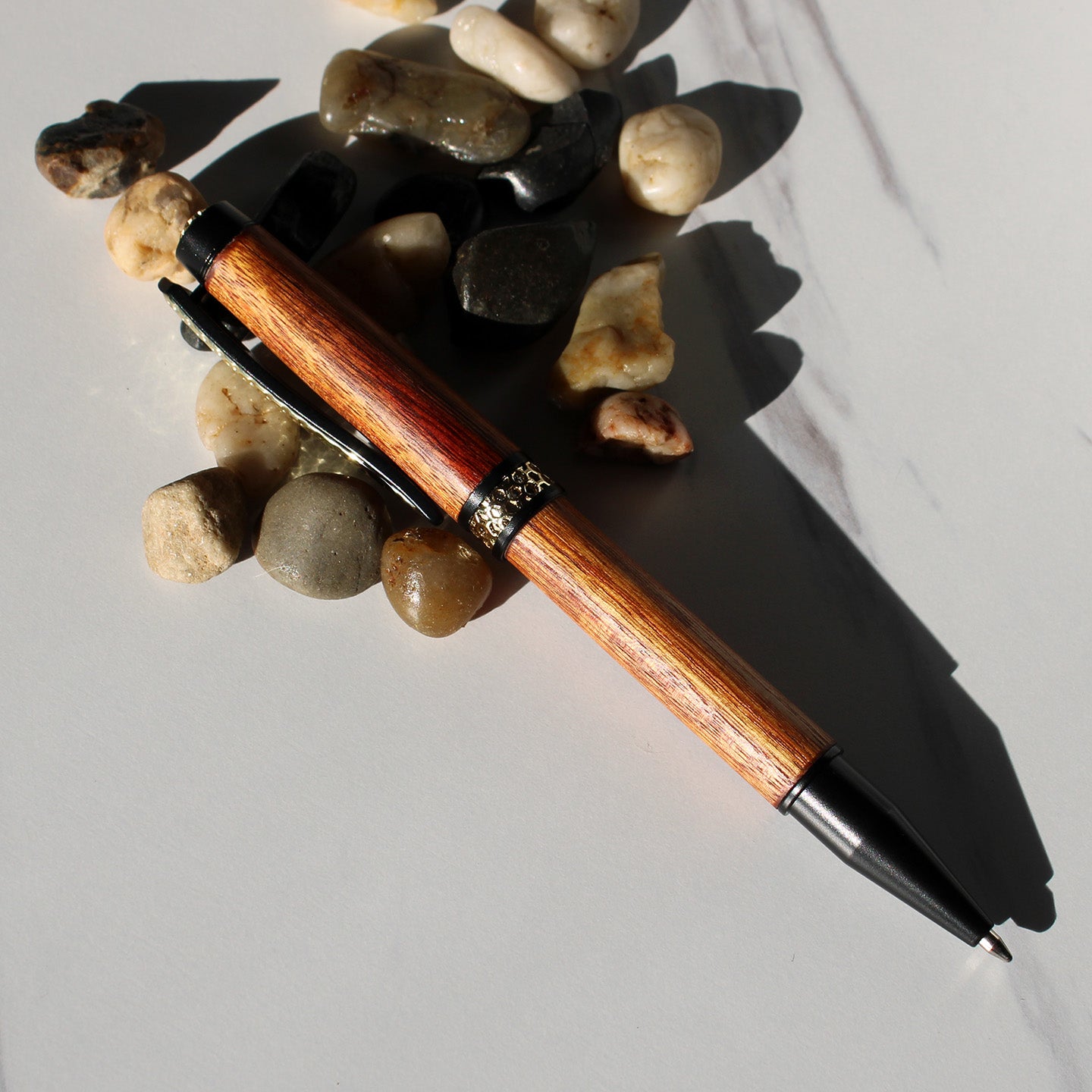 Circle of Honeycomb Twist Pen