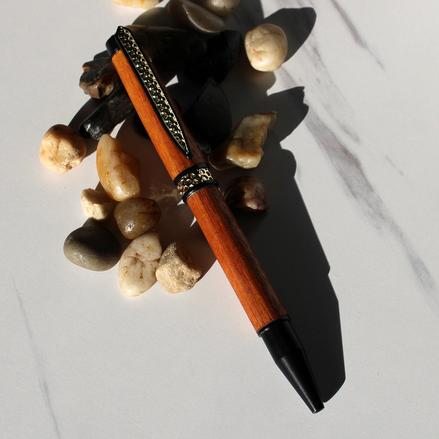 Circle of Honeycomb Twist Pen